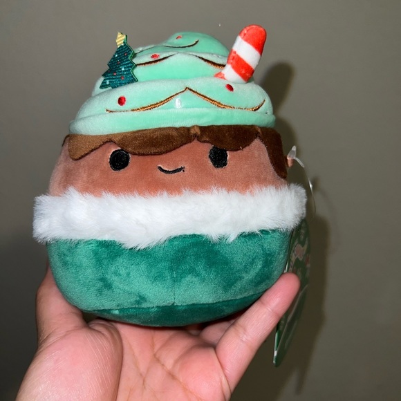 New 5” Ernesto the Peppermint Latte Squishmallows - Picture 4 of 6